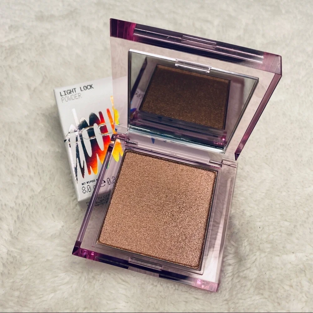 About-Face Light Lock Powder - Thumbnail 4